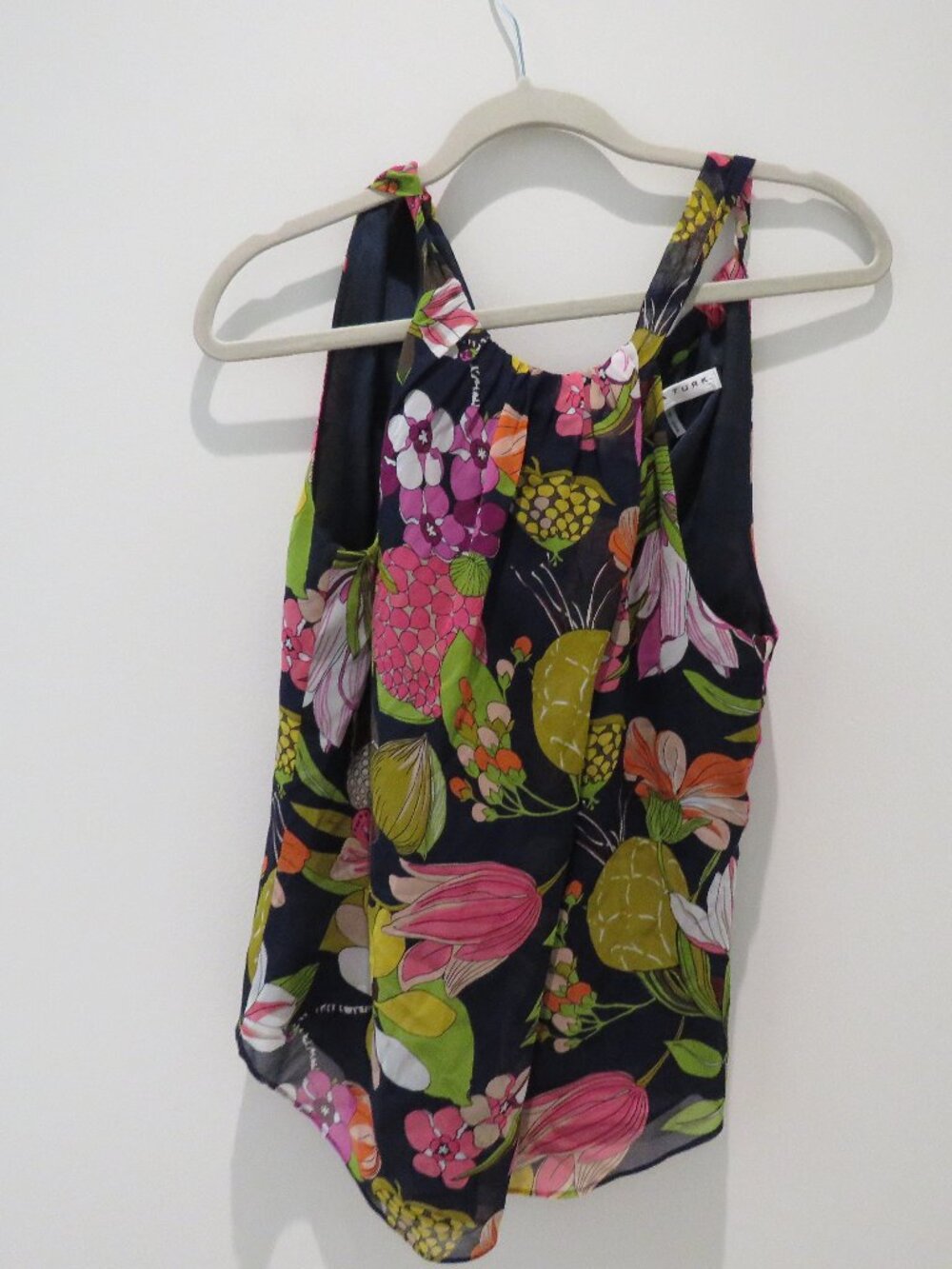 TRINA TURK 100% Silk Tropical Halter Neck Top Small Vacation Summer Preppy - Picture 2 of 13